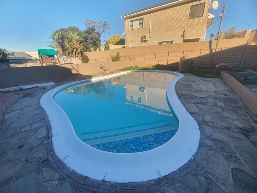 To Let 3 Bedroom Property for Rent in Beacon Bay Eastern Cape